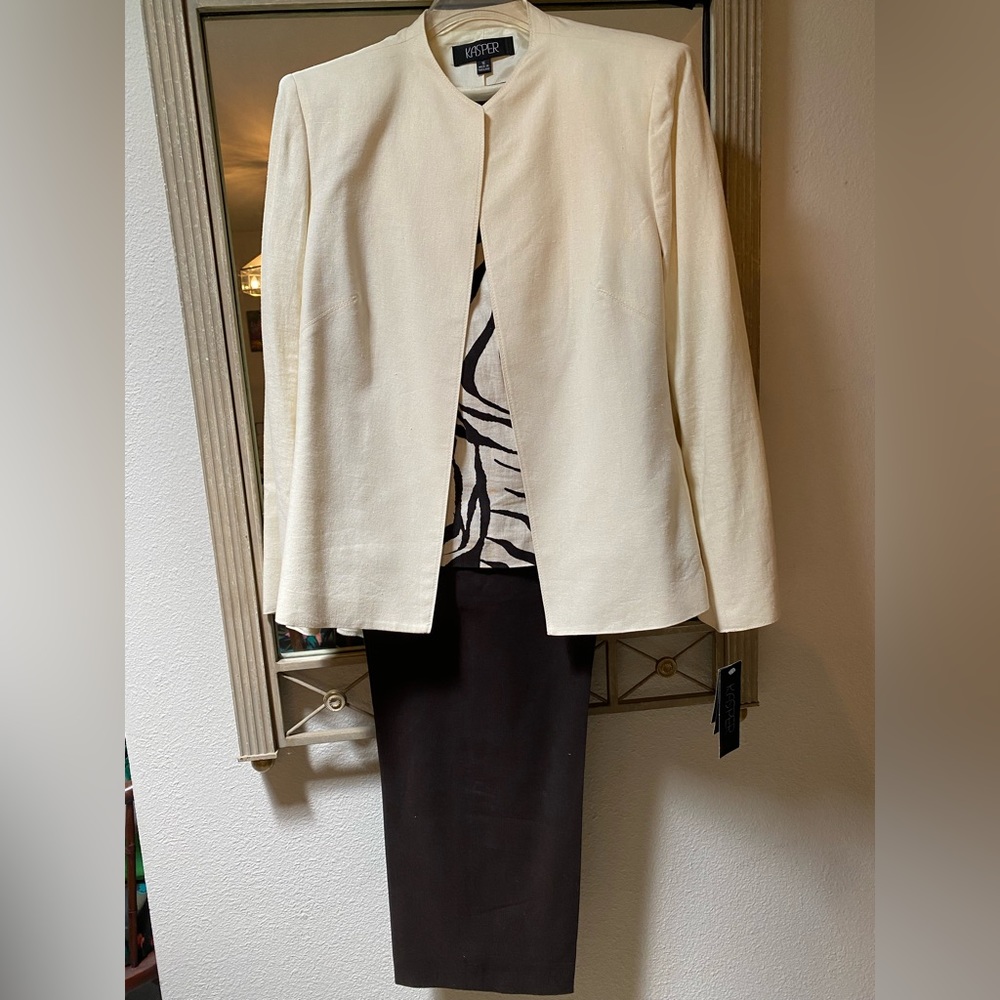 Kasper linen 3 piece suit